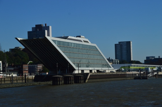 Architektur im Hafen Hamburg 