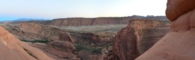 Delicate_Arch_Sunset_Panorama_02_big.jpg