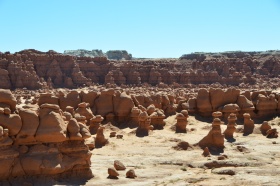 Goblin_Valley_06_big.jpg Goblin_Valley_06_big.jpg