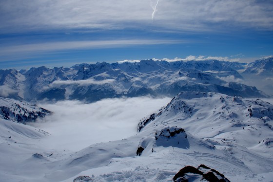 bergpanorama mit nebel hdr 