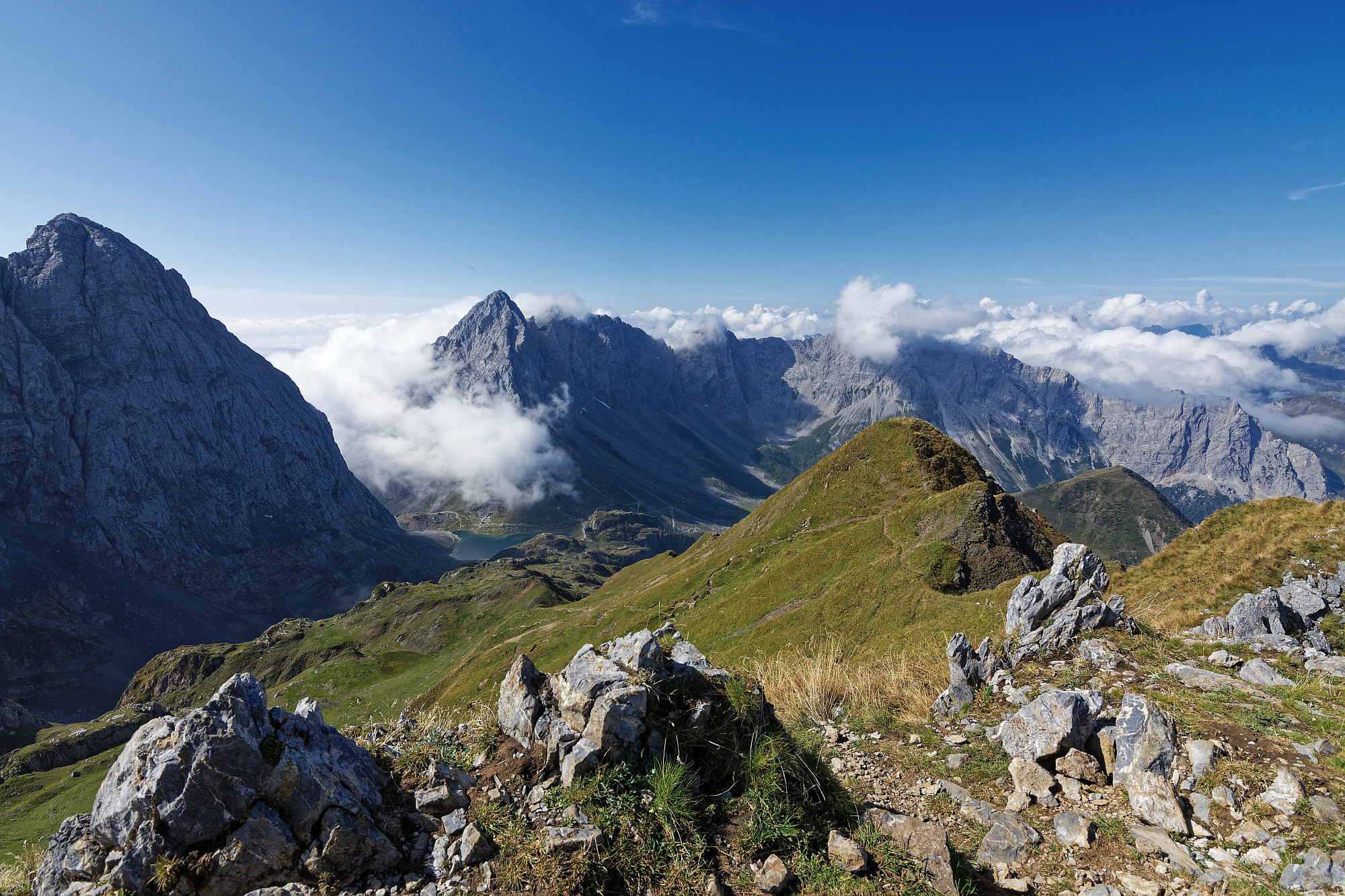 blick auf seewarte seekopf wolayersee von rauchkofel 2020-09-28 blick auf seewarte seekopf wolayersee von rauchkofel 2020-09-28