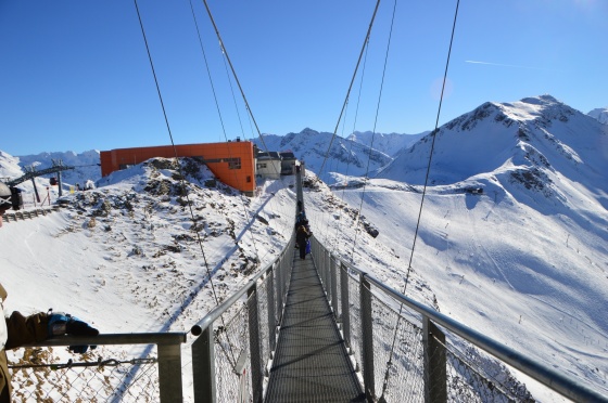 hängebrücke längs 