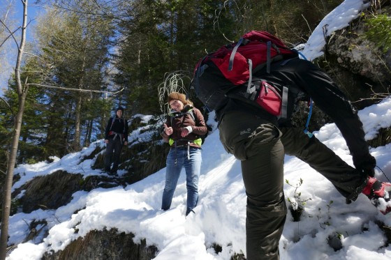 im schnee mit turnschuhen im schnee mit turnschuhen