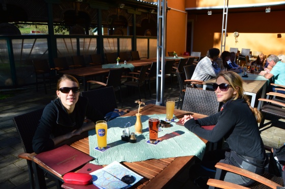 michelle und anna beim mittagessen datum