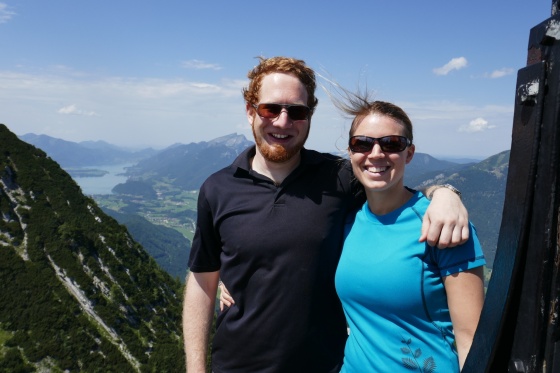 michelle und ich am gipfel vor wolfgangsee 