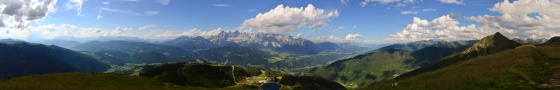 panorama dachstein und ennstal von gasslhöhe 