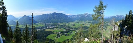 panorama von der neün aussichtsplattform nach bad aussee 