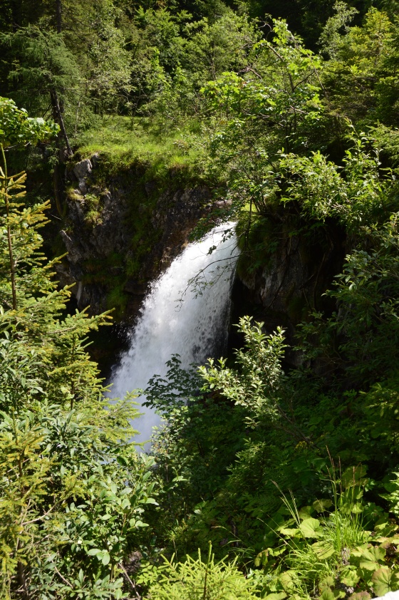 wasserfall im grünen obertaürn wasserfall im grünen obertaürn