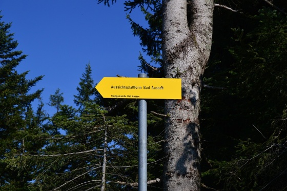 wegweiser zur neün aussichtsplattform am tressenstein wegweiser zur neün aussichtsplattform am tressenstein